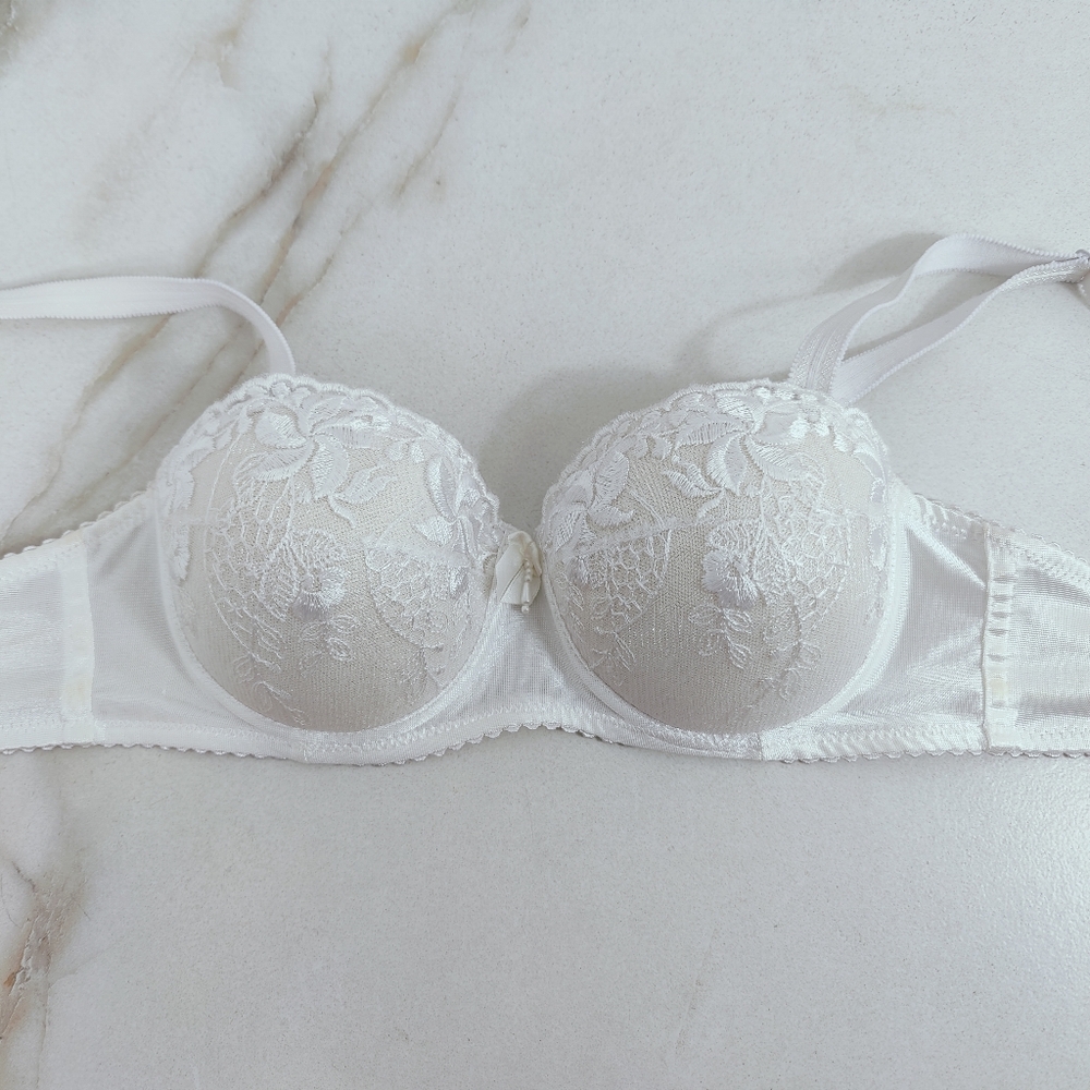 VTG Y2K Intima 9811 White Lace Bridal Push Up Balconette Bra, Sz 34B